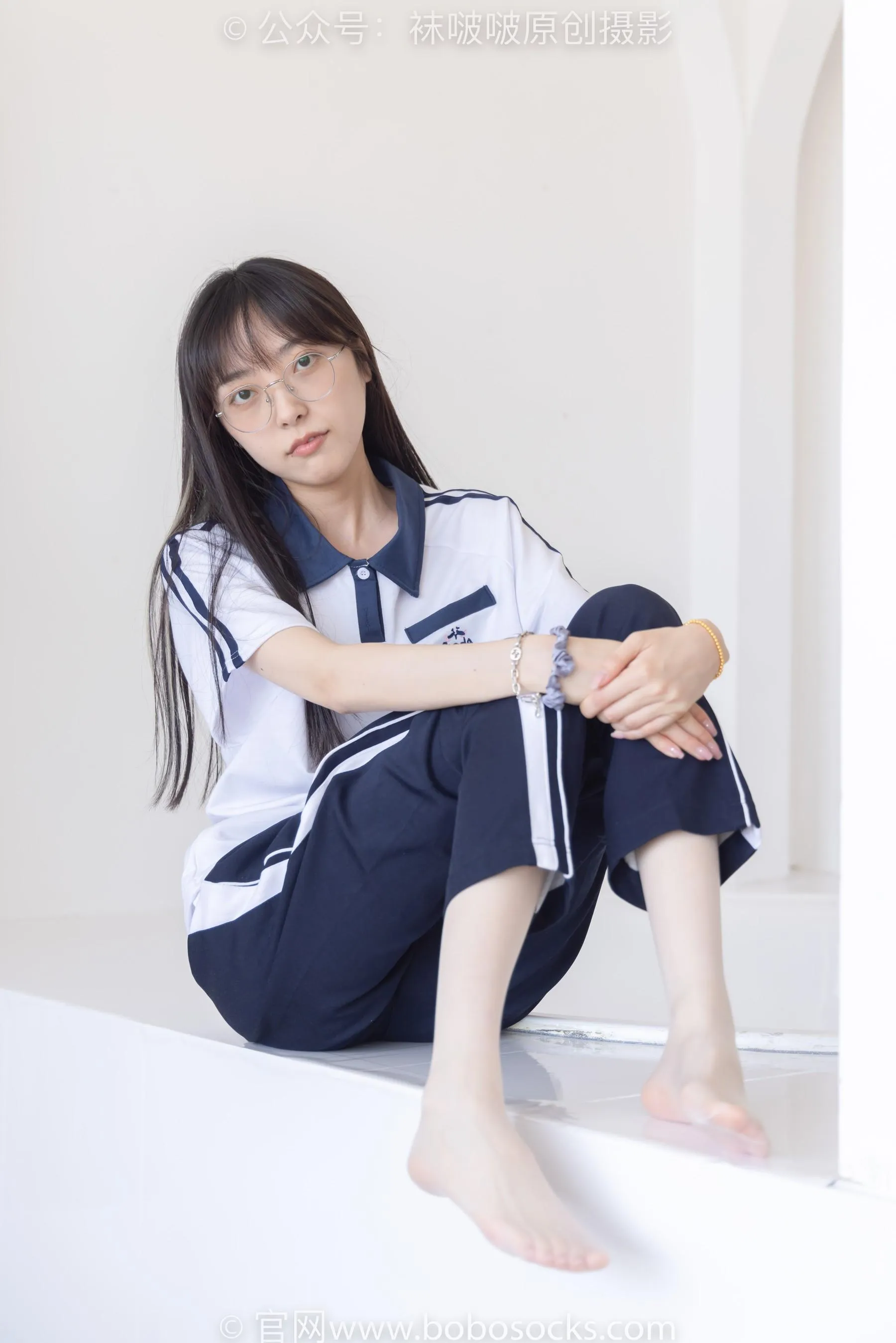 [BoBoSocks袜啵啵]NO.207 稚予-aj板鞋、白棉袜、油亮白丝、校服裤里丝[23] [53P]插图9